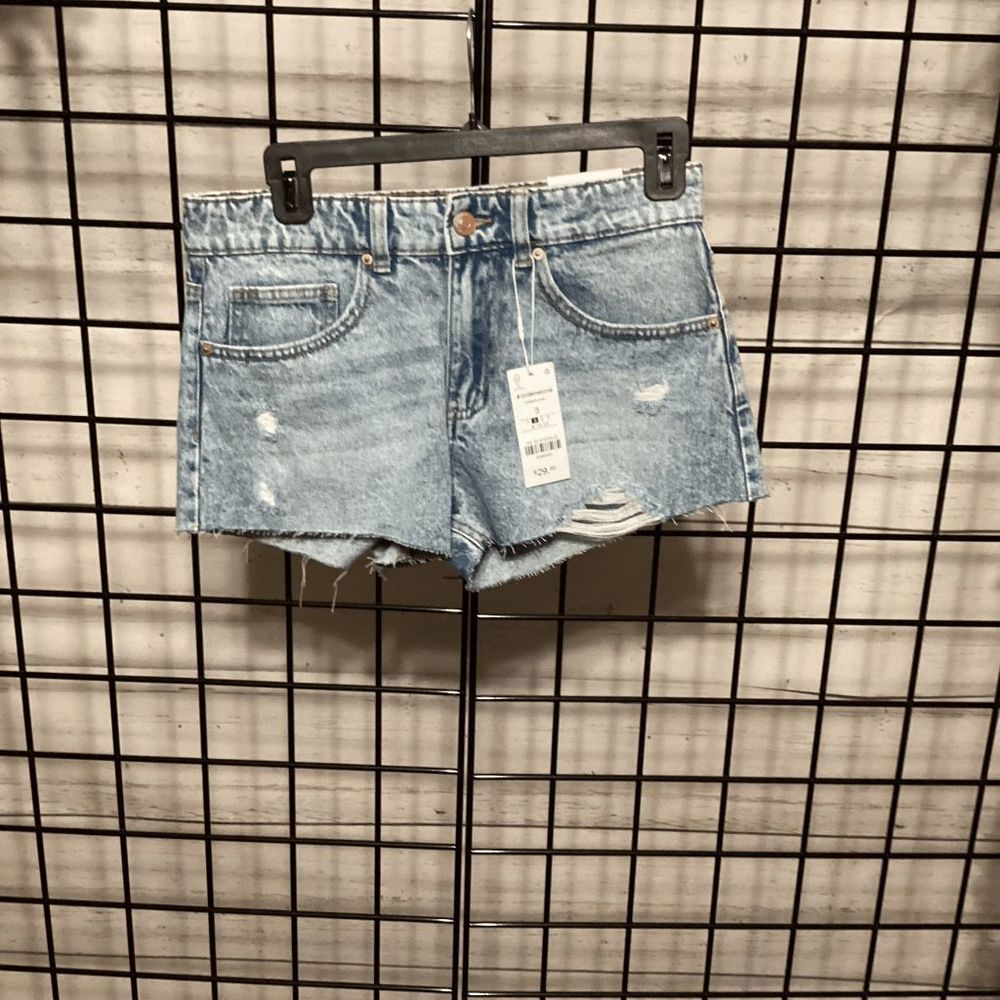 Classic Lowrise Jean Short B287